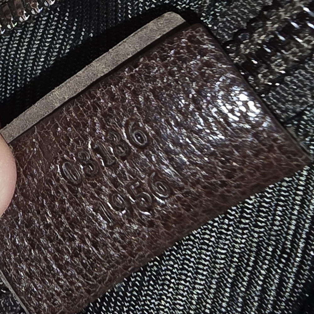 Authentic Vintage Gucci Beige Monogram Crossbody Bag - Picture 10 of 10